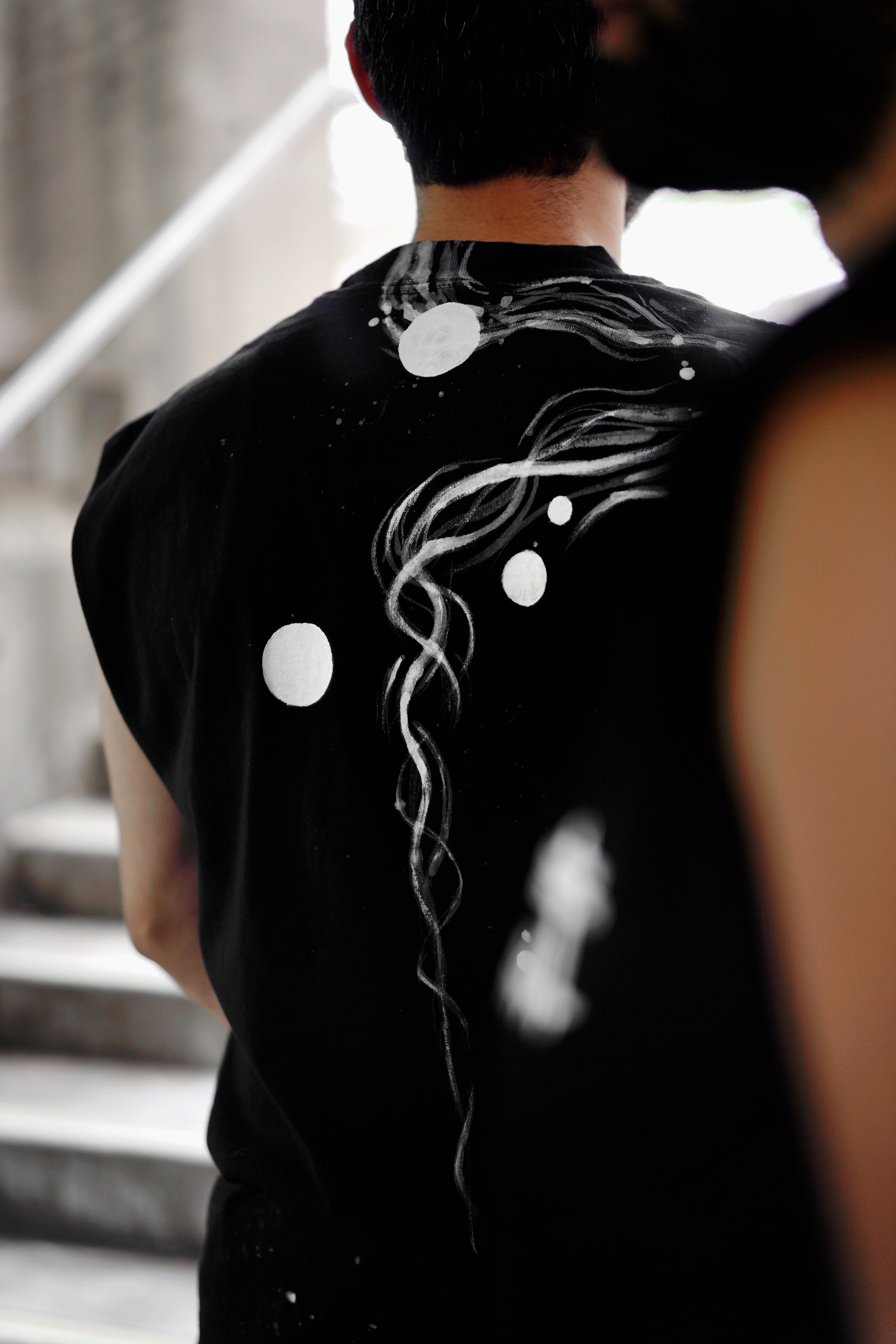 CIRCLE Sleeveless Shirt