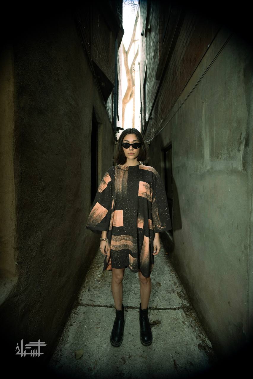 R4W statement Hoodie