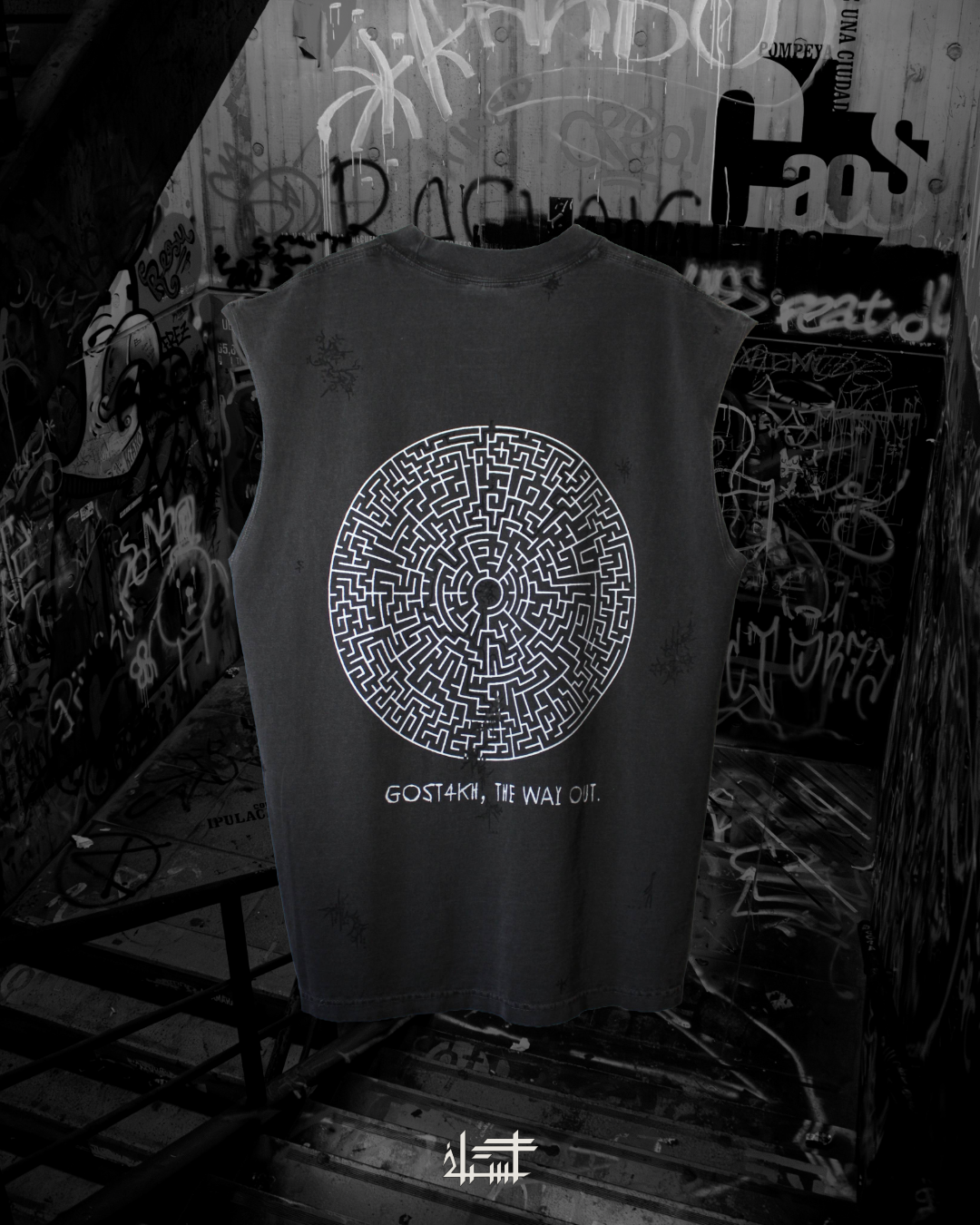 P4TH Sleeveless Shirt
